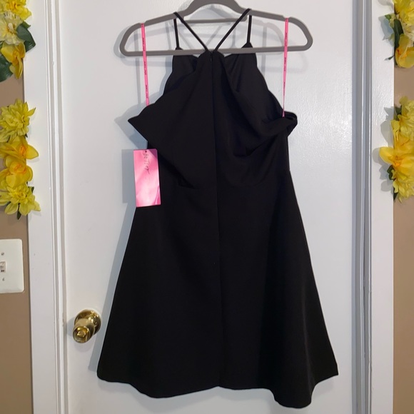 NWT: Betsey Johnson Women's Scalloped Halter Mini Dress W/ Pearl Buttons Size 10 - Picture 4 of 9